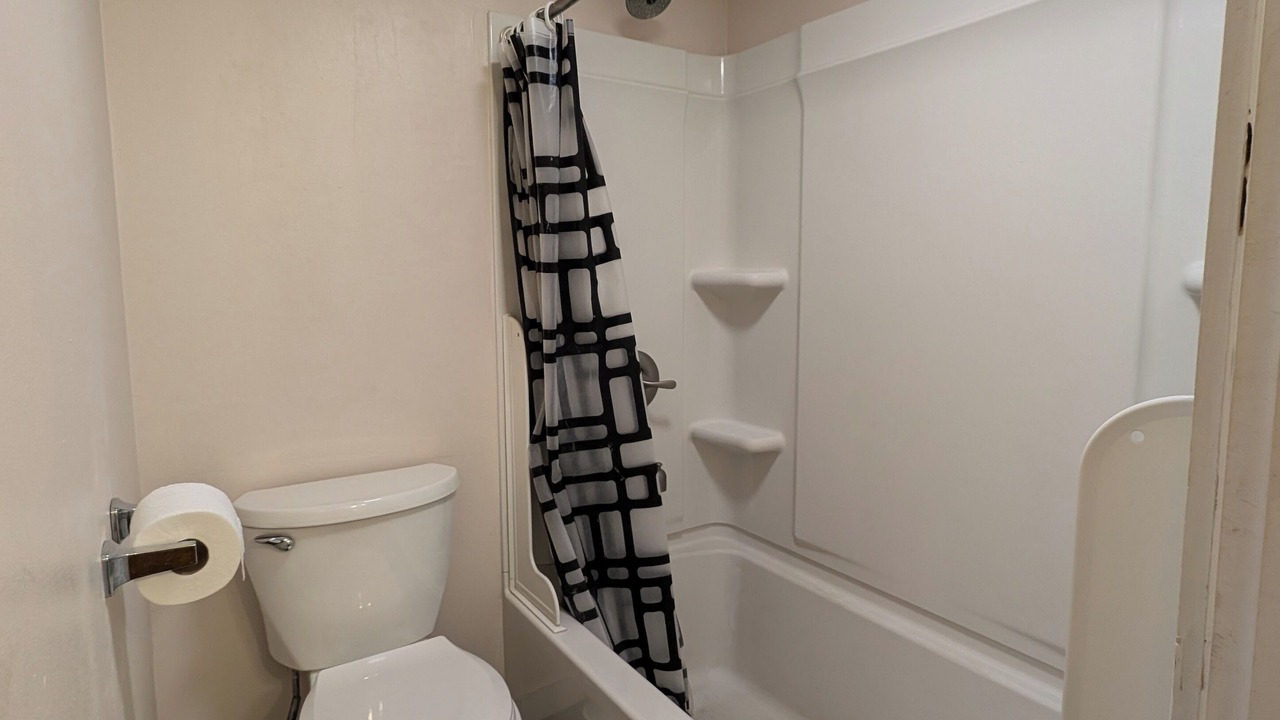 Photo of Bathroom in Basalt