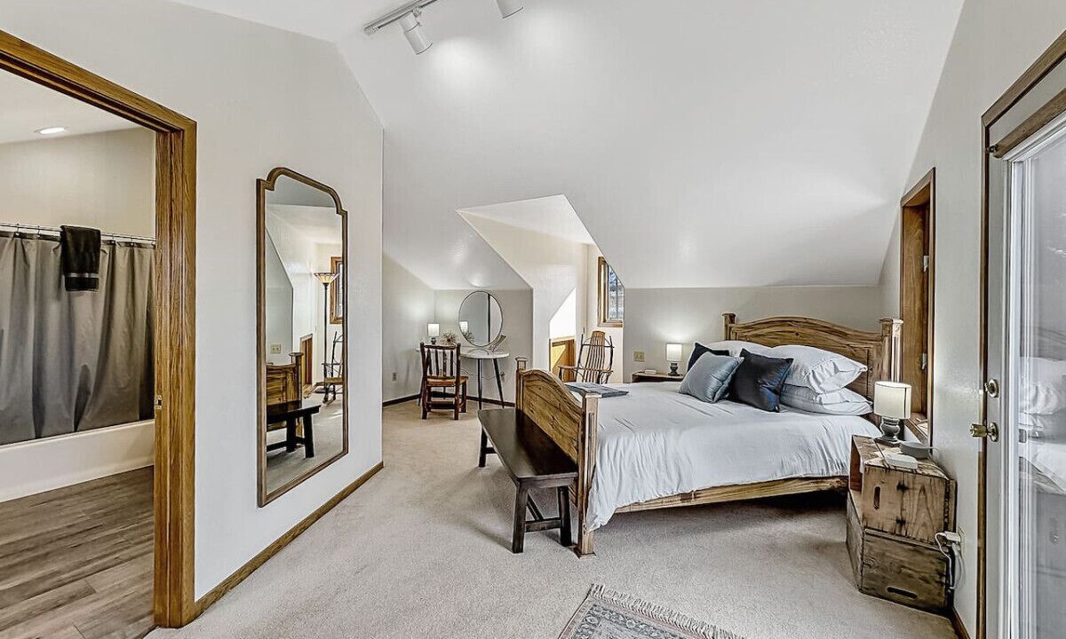 Photo of Bedroom in Lazear