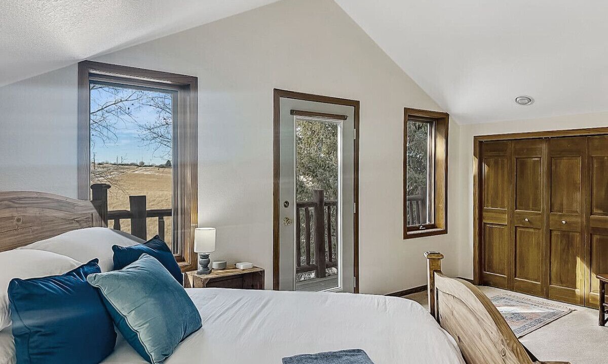 Photo of Bedroom in Lazear
