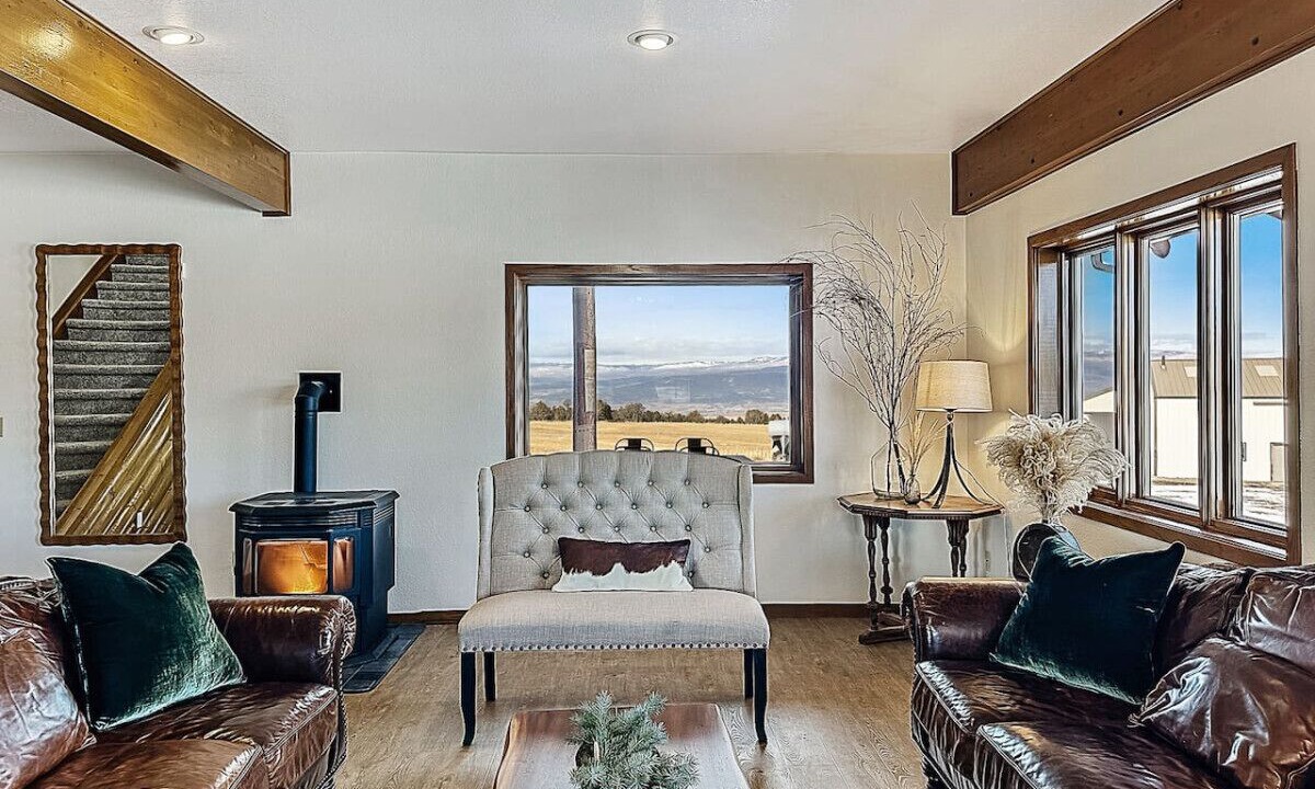 Photo of Livingroom in Lazear
