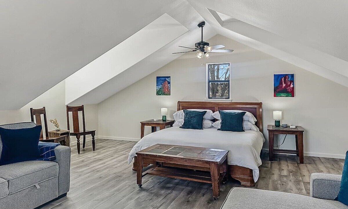 Photo of Bedroom in Lazear