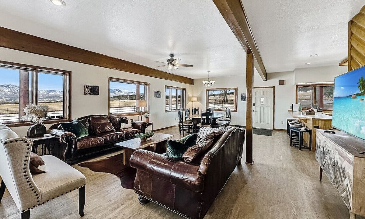 Photo of Livingroom in Lazear