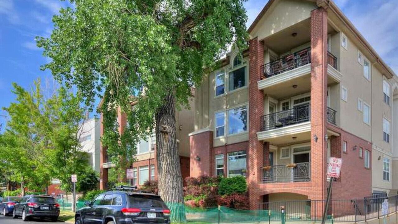 Photo of Outdoor in Uptown
