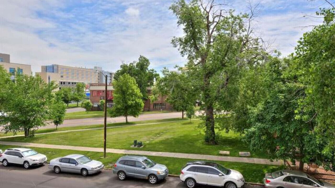 Photo of Outdoor in Uptown