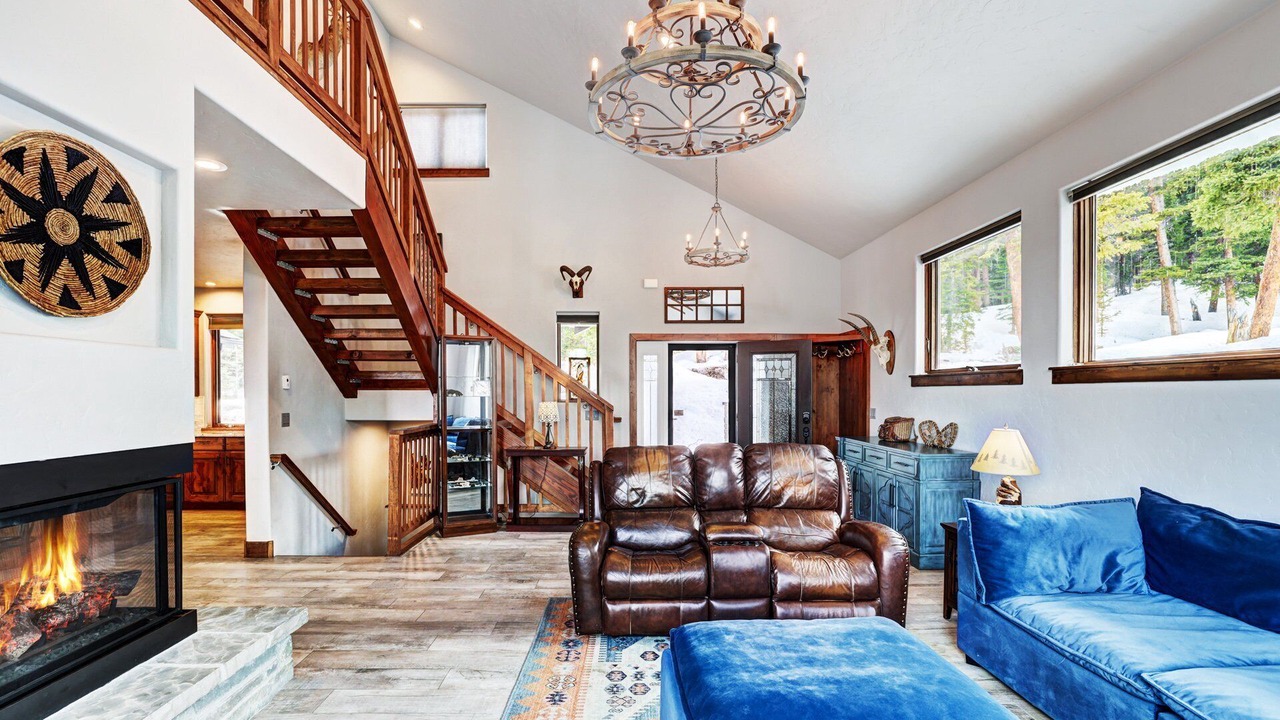 Photo of Livingroom in Quandary Village
