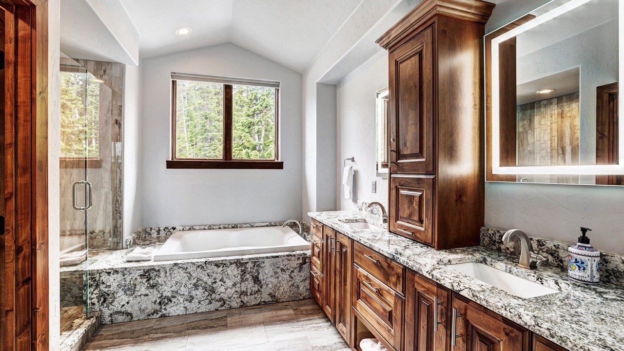 Photo of Bathroom in Quandary Village
