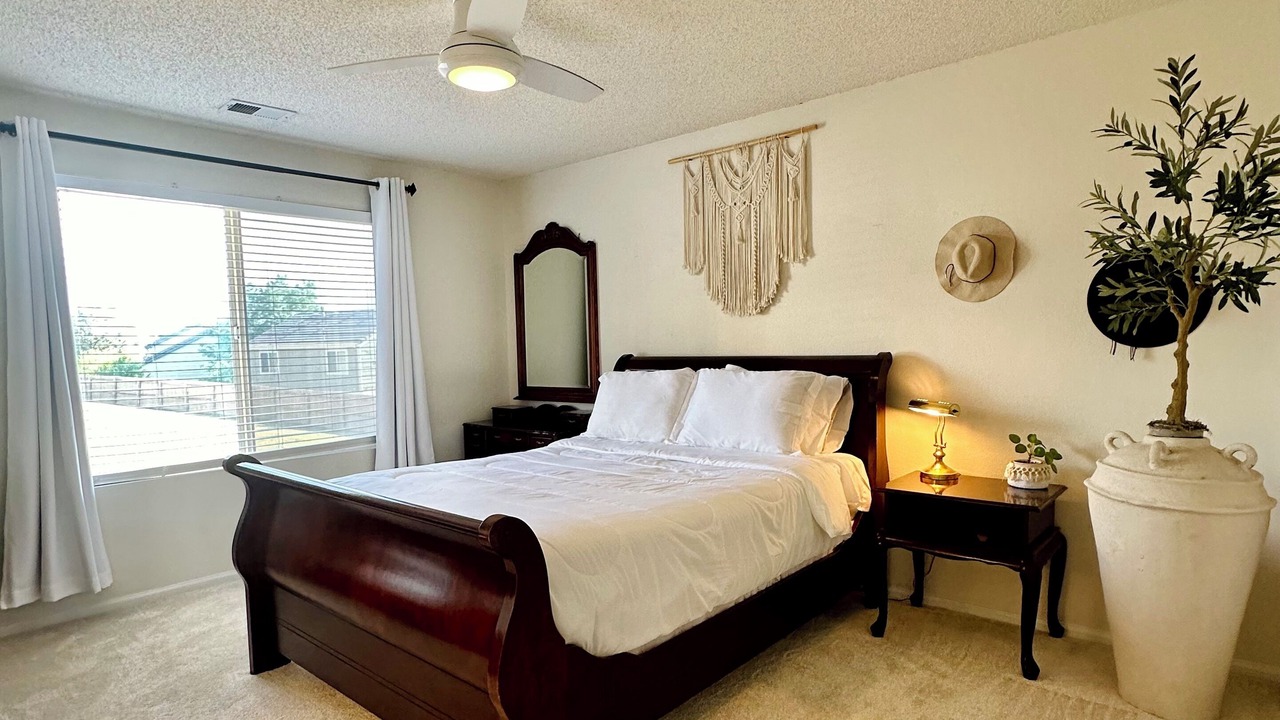 Photo of Bedroom in Aurora