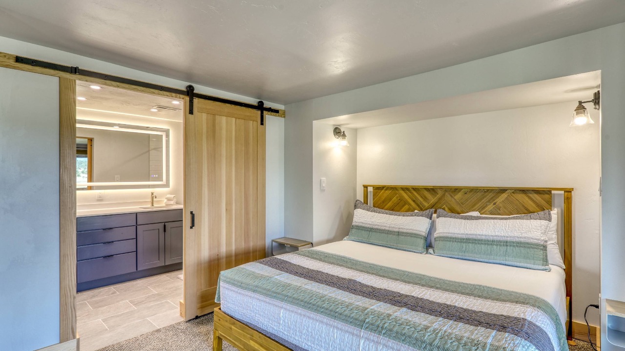 Photo of Bedroom in Pagosa Springs