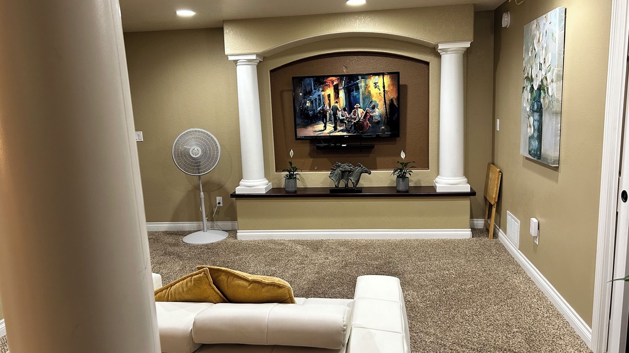 Photo of Livingroom in Stetson Hills