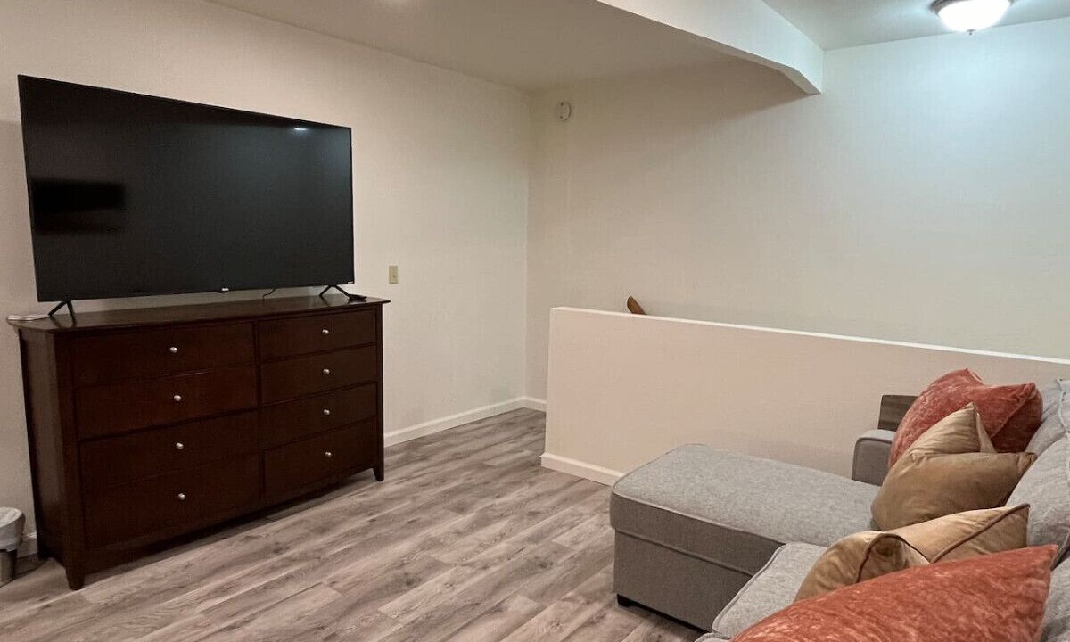 Photo of Livingroom in Lazear