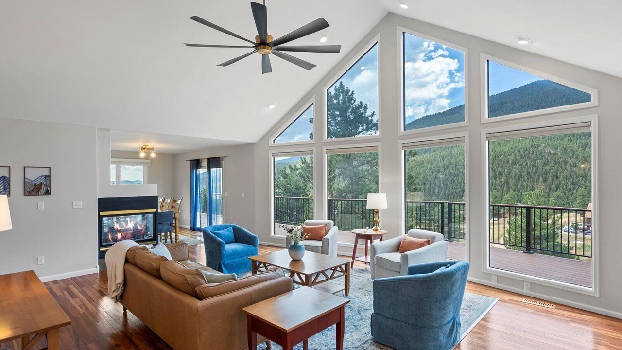 Photo of Livingroom in Bailey
