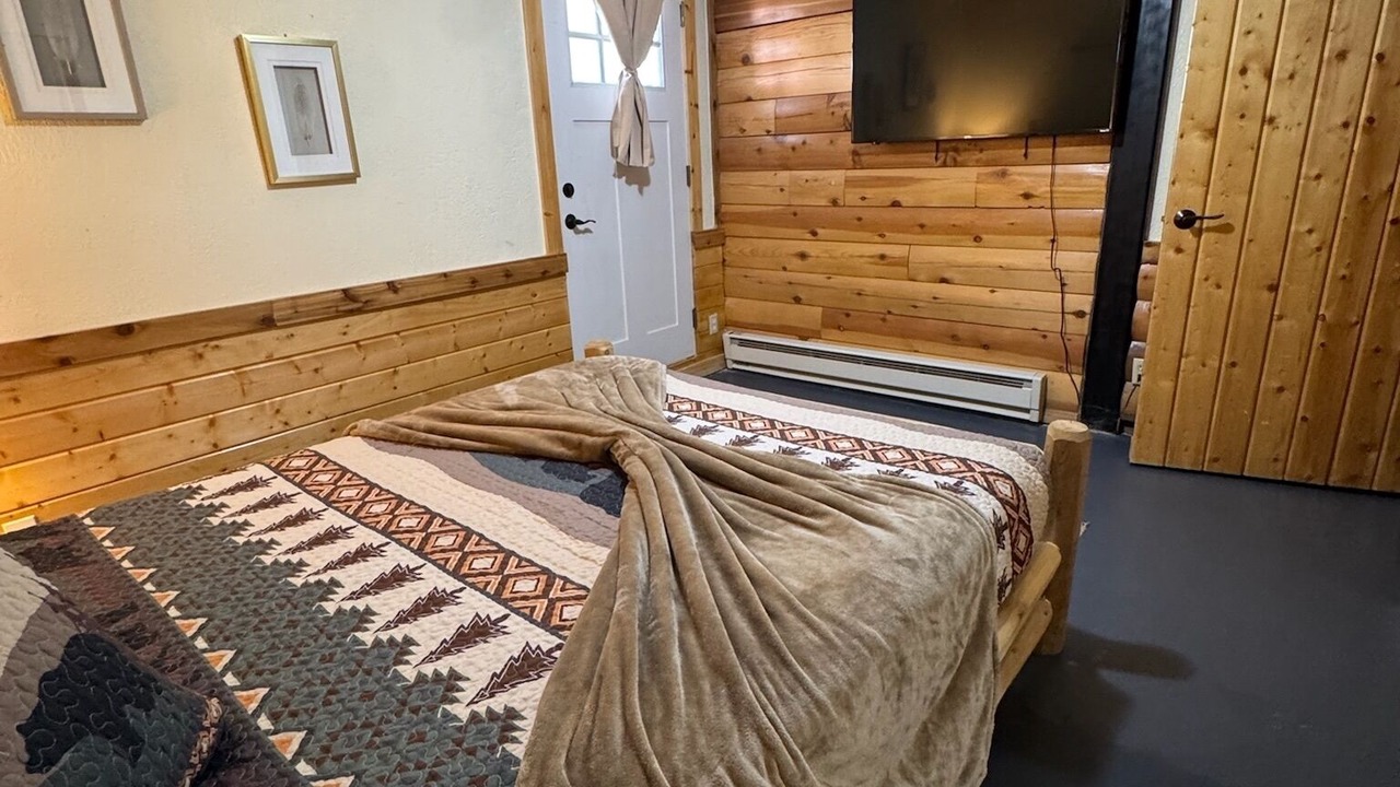 Photo of Bedroom in Hesperus