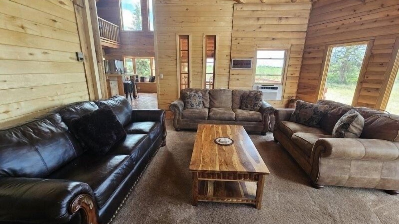 Photo of Livingroom in Hesperus
