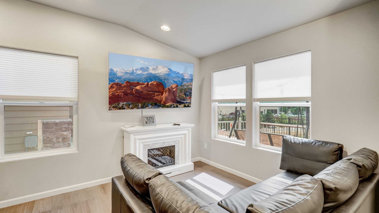 Photo of Livingroom in Southeast Colorado Springs