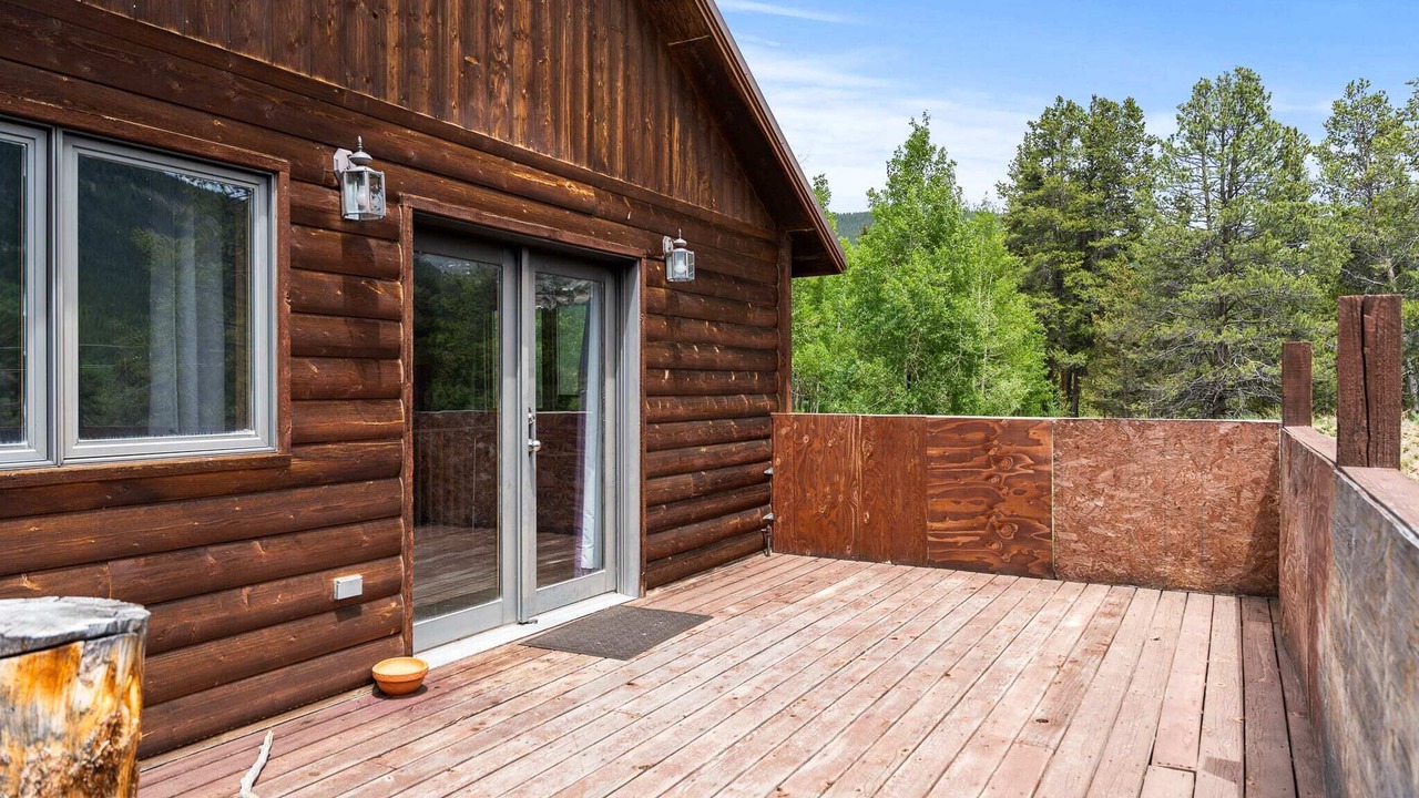 Photo of Patio Balcony in Leadville North