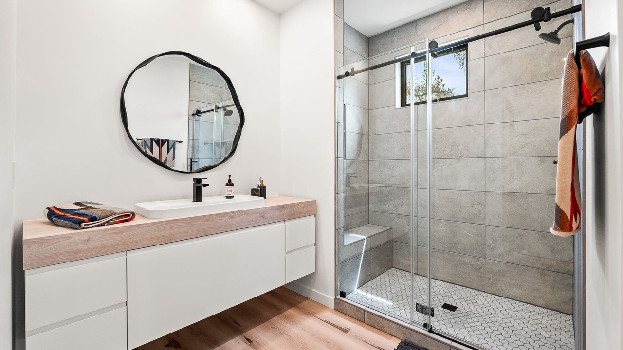 Photo of Bathroom in Twin Lakes
