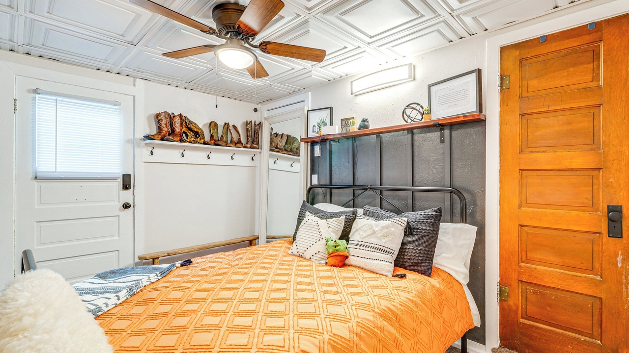 Photo of Bedroom in Manitou Springs