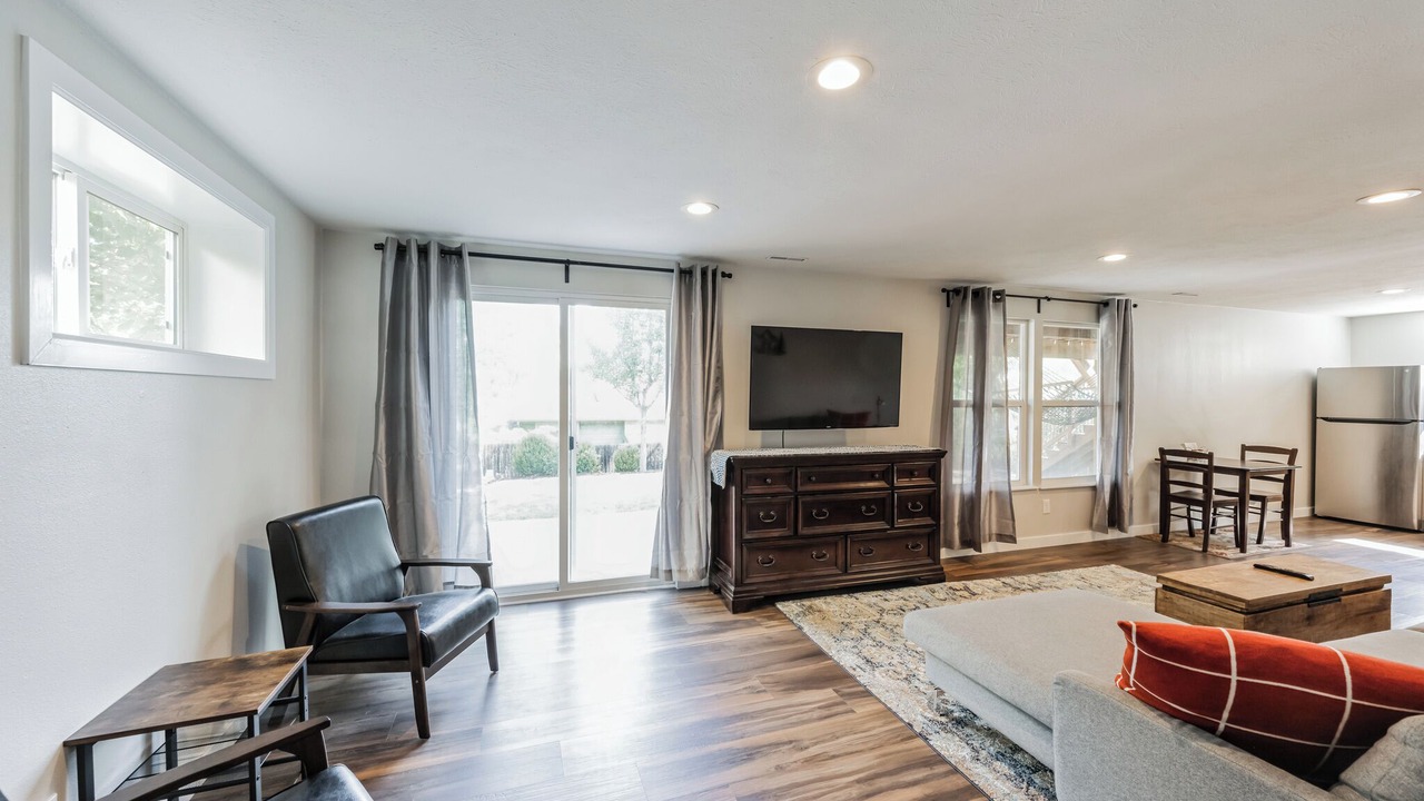 Photo of Livingroom in Northwest Arvada