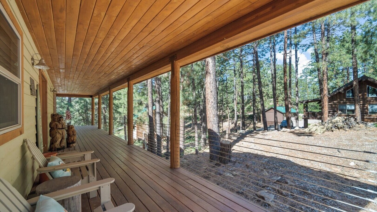Photo of Patio Balcony in Forest Lakes