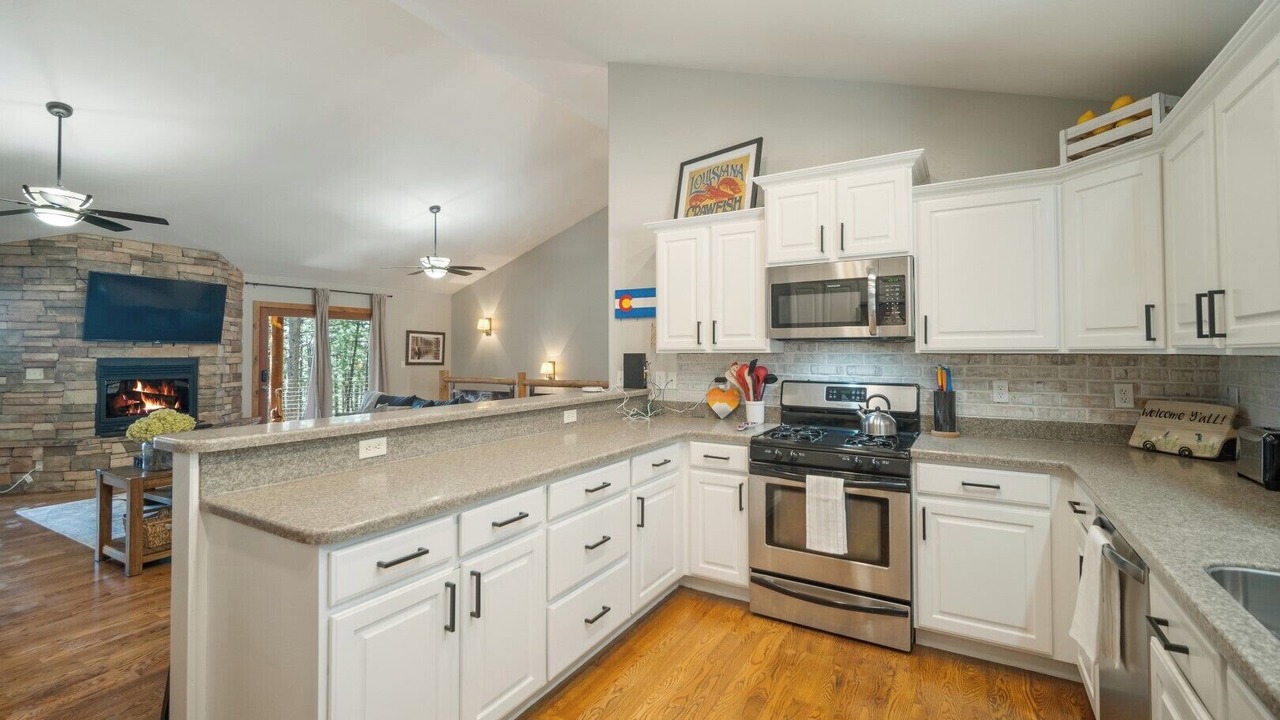 Photo of Kitchen in Forest Lakes