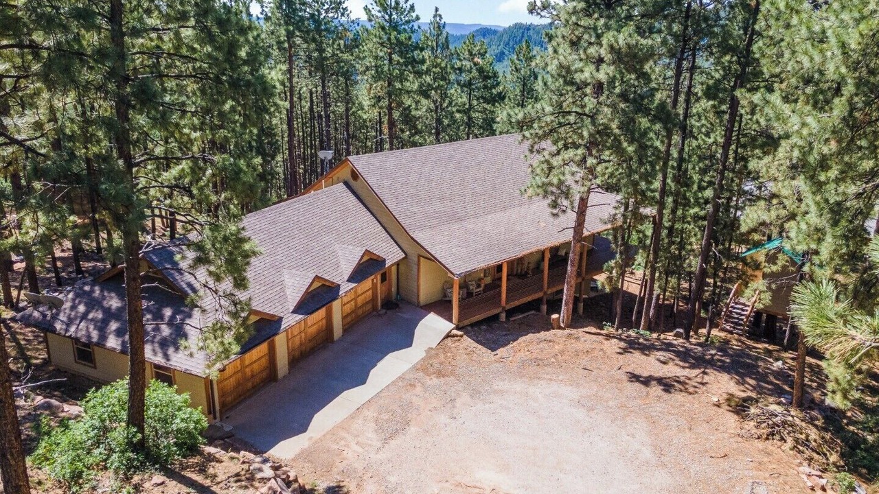 Photo of Outdoor in Forest Lakes