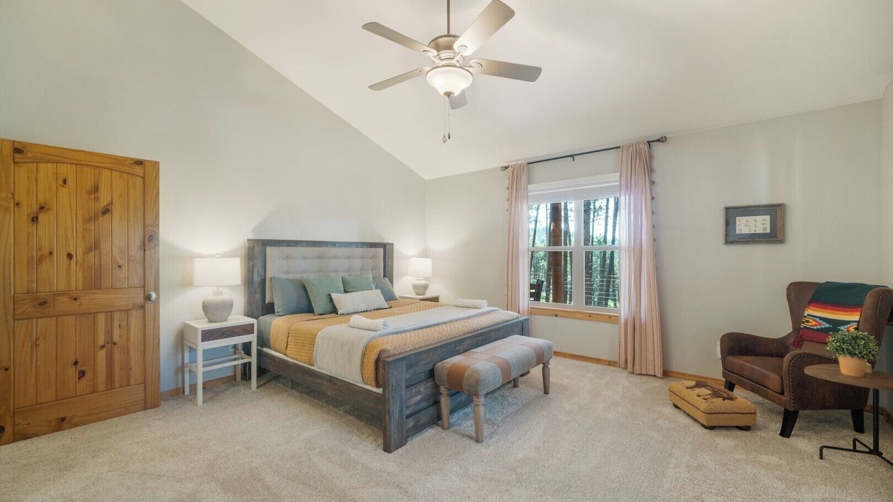 Photo of Bedroom in Forest Lakes