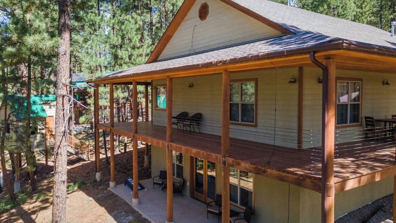 Photo of Outdoor in Forest Lakes