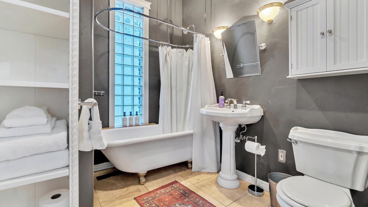 Photo of Bathroom in Whittier