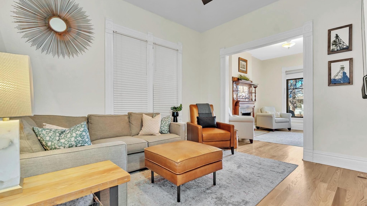 Photo of Livingroom in Whittier