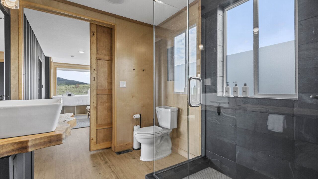 Photo of Bathroom in Indian Mountain