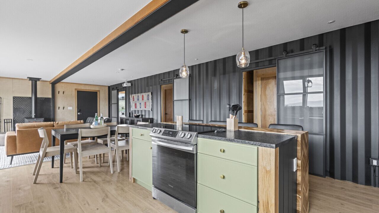 Photo of Kitchen in Indian Mountain