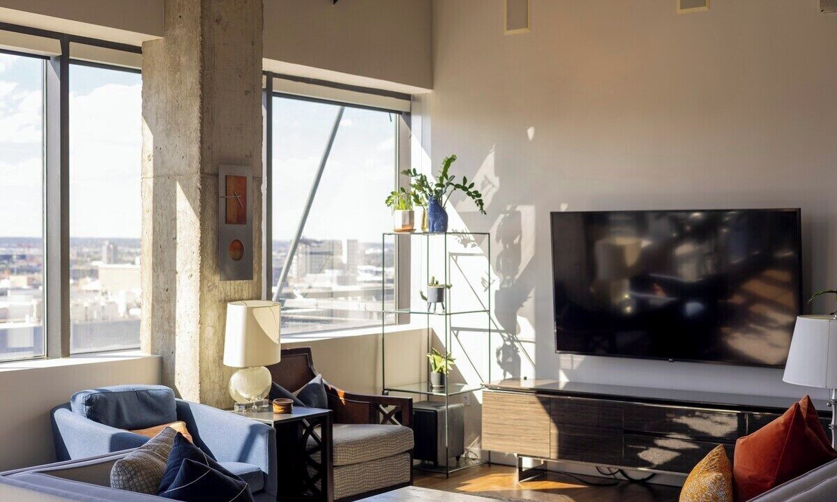 Photo of Livingroom in Ballpark