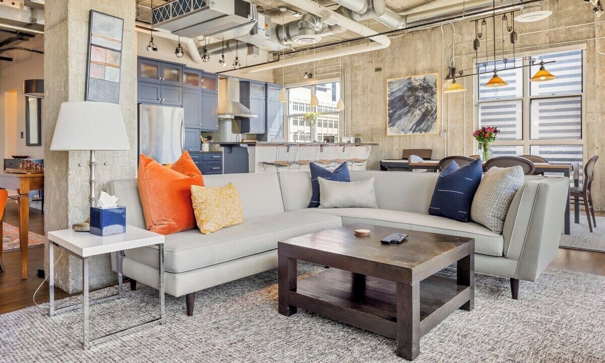 Photo of Livingroom in Ballpark