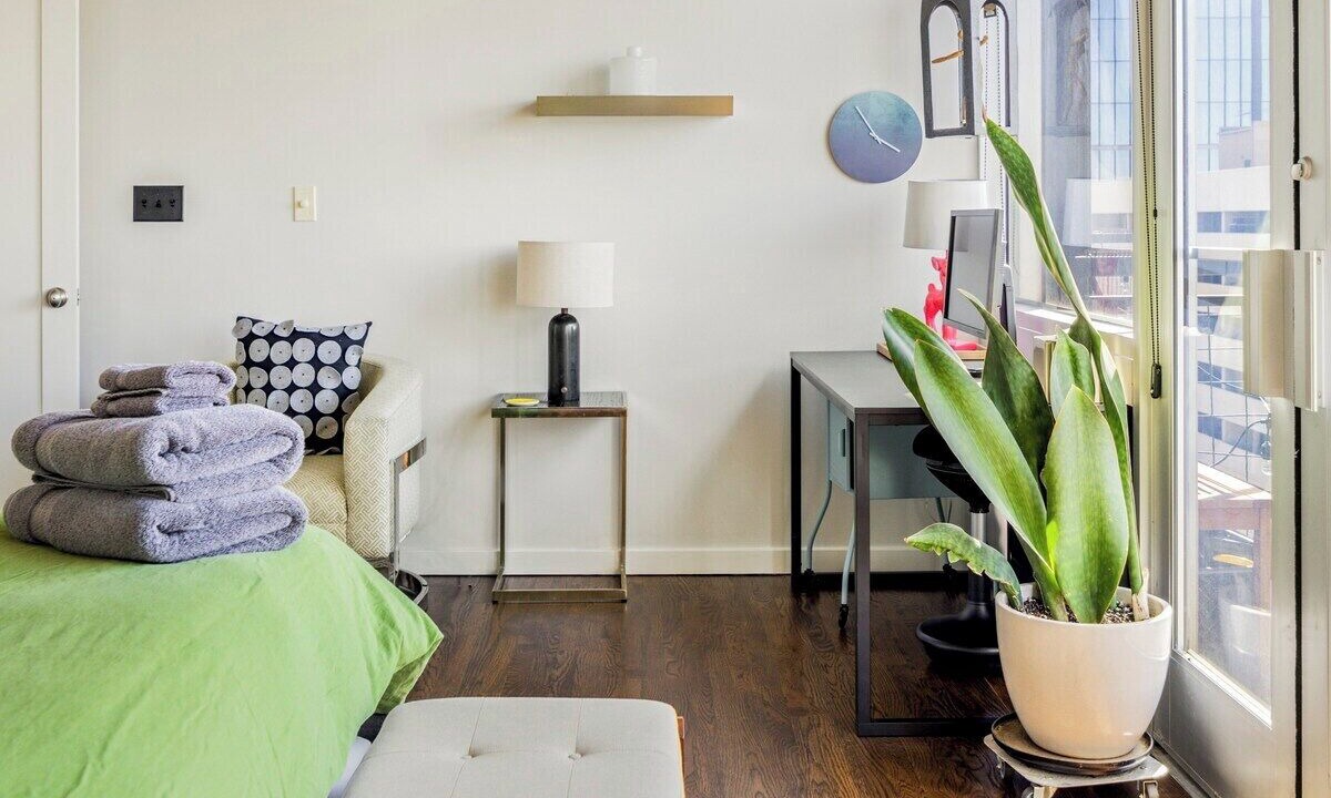 Photo of Bedroom in Ballpark