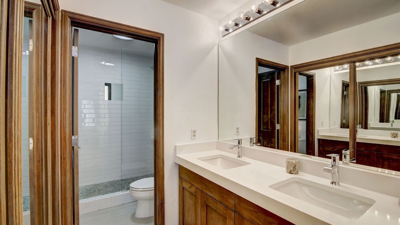 Photo of Bathroom in Highlands Townhomes