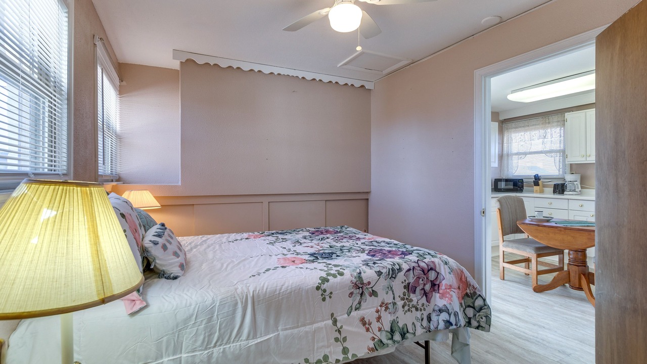 Photo of Bedroom in Aurora