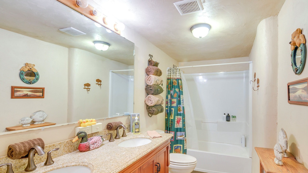 Photo of Bathroom in Del Norte