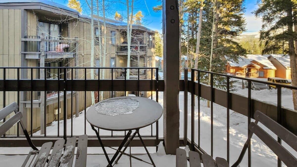 Photo of Patio Balcony in Peak 8