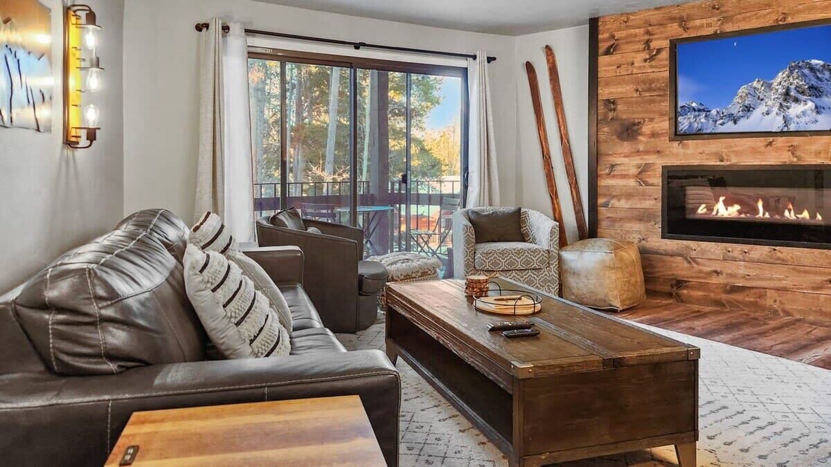 Photo of Patio Balcony in Peak 8