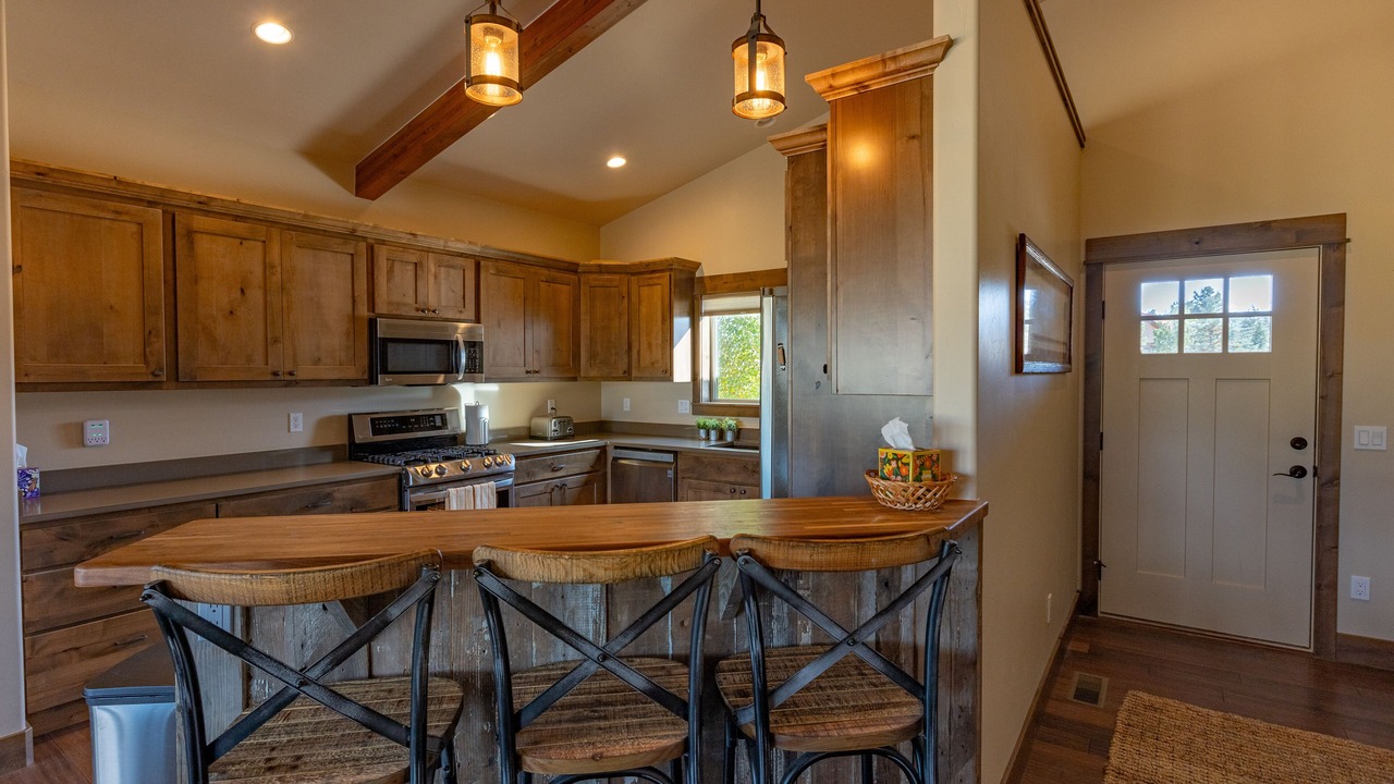 Photo of Kitchen in Lake Hatcher Park