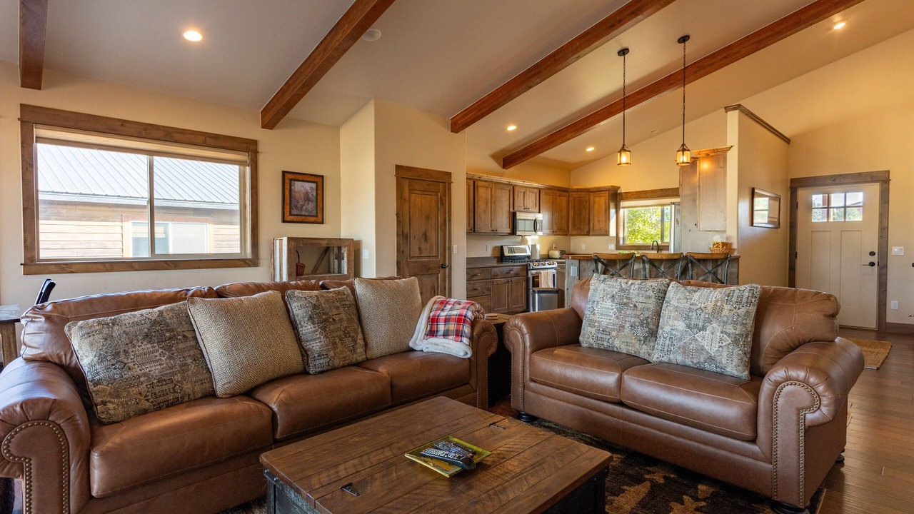 Photo of Livingroom in Lake Hatcher Park