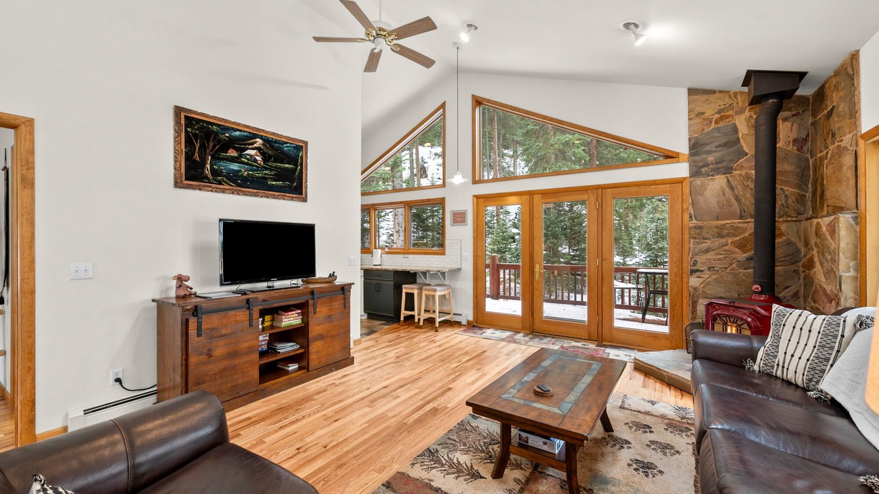 Photo of Livingroom in Downieville-Lawson-Dumont