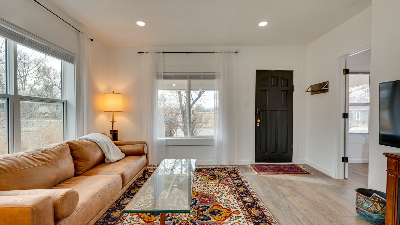 Photo of Livingroom in Erie