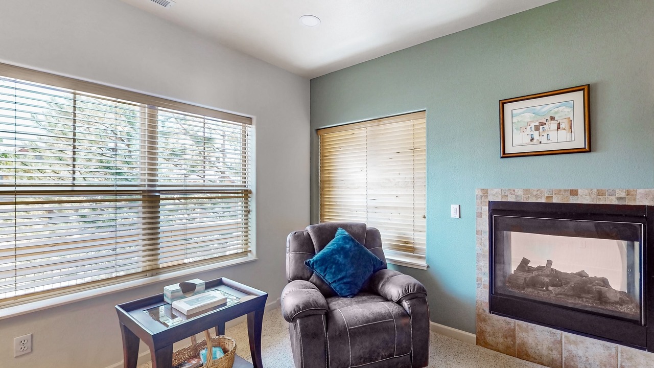Photo of Livingroom in Fraser