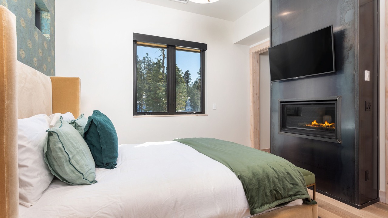 Photo of Livingroom in Columbine Lake