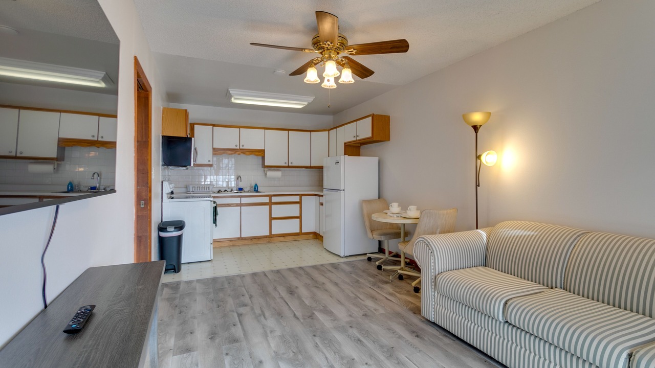 Photo of Livingroom in Aurora