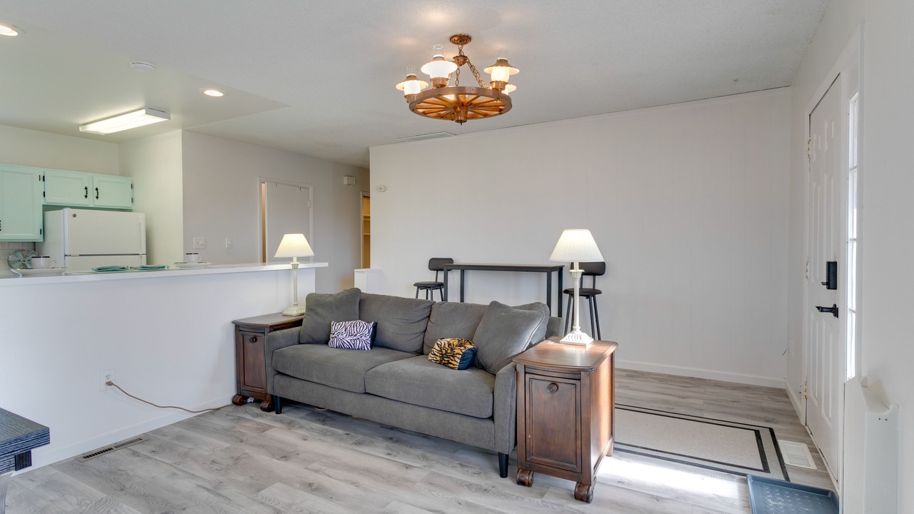 Photo of Livingroom in Aurora