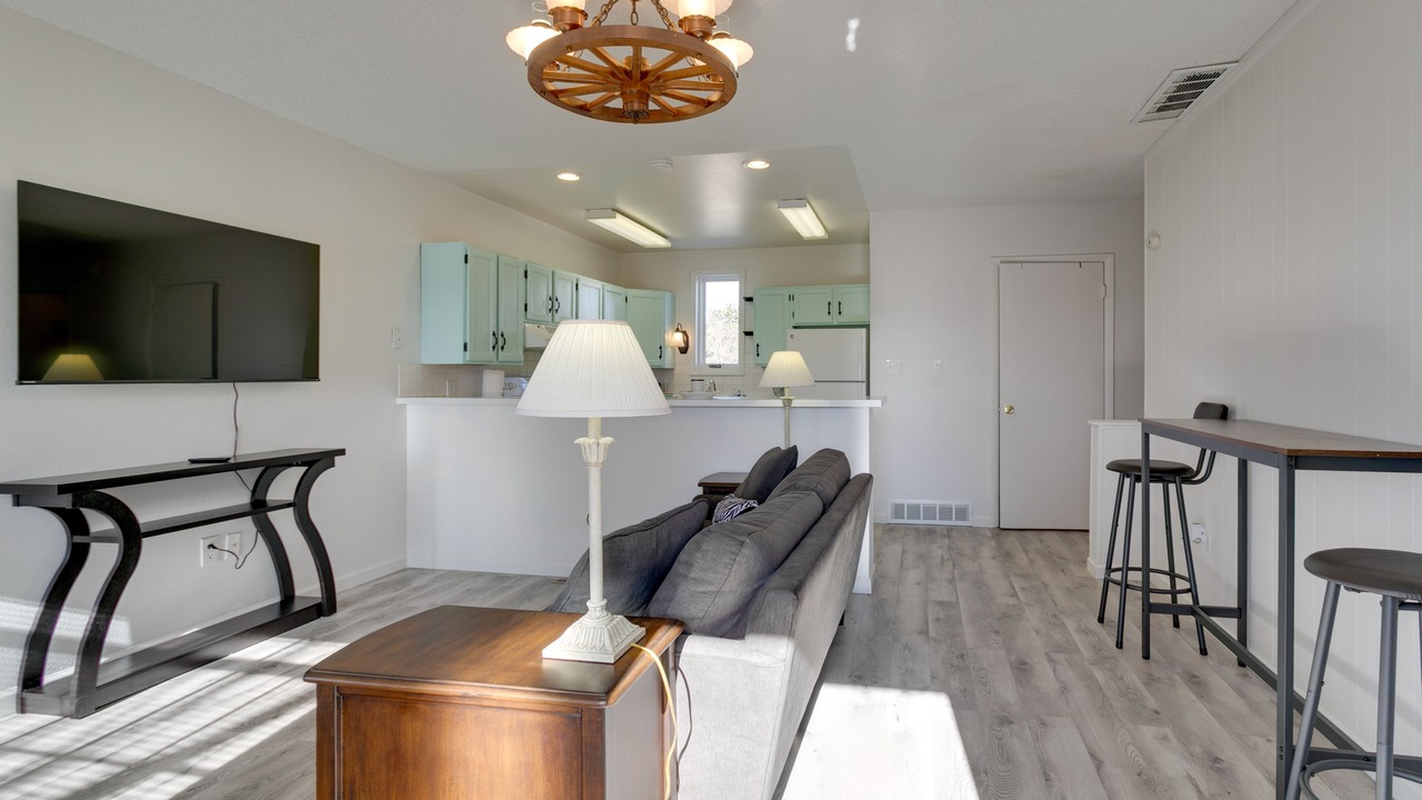 Photo of Livingroom in Aurora