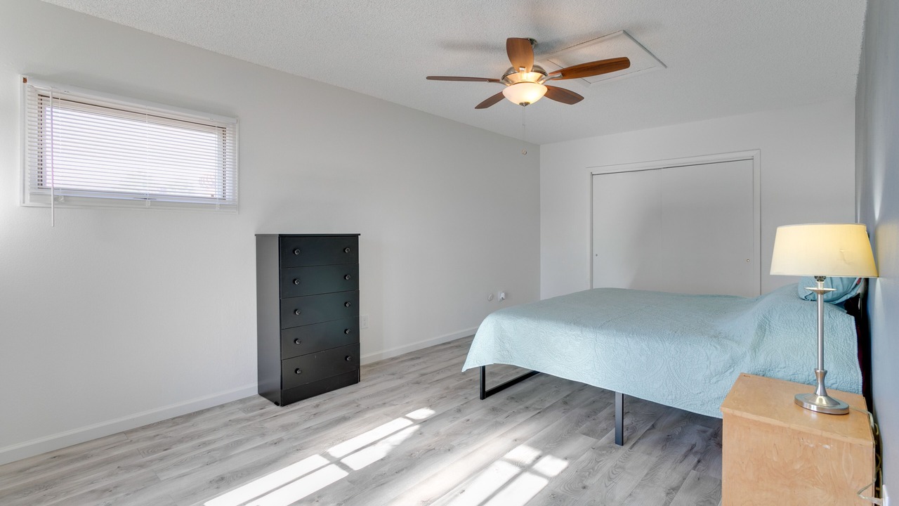 Photo of Bedroom in Aurora