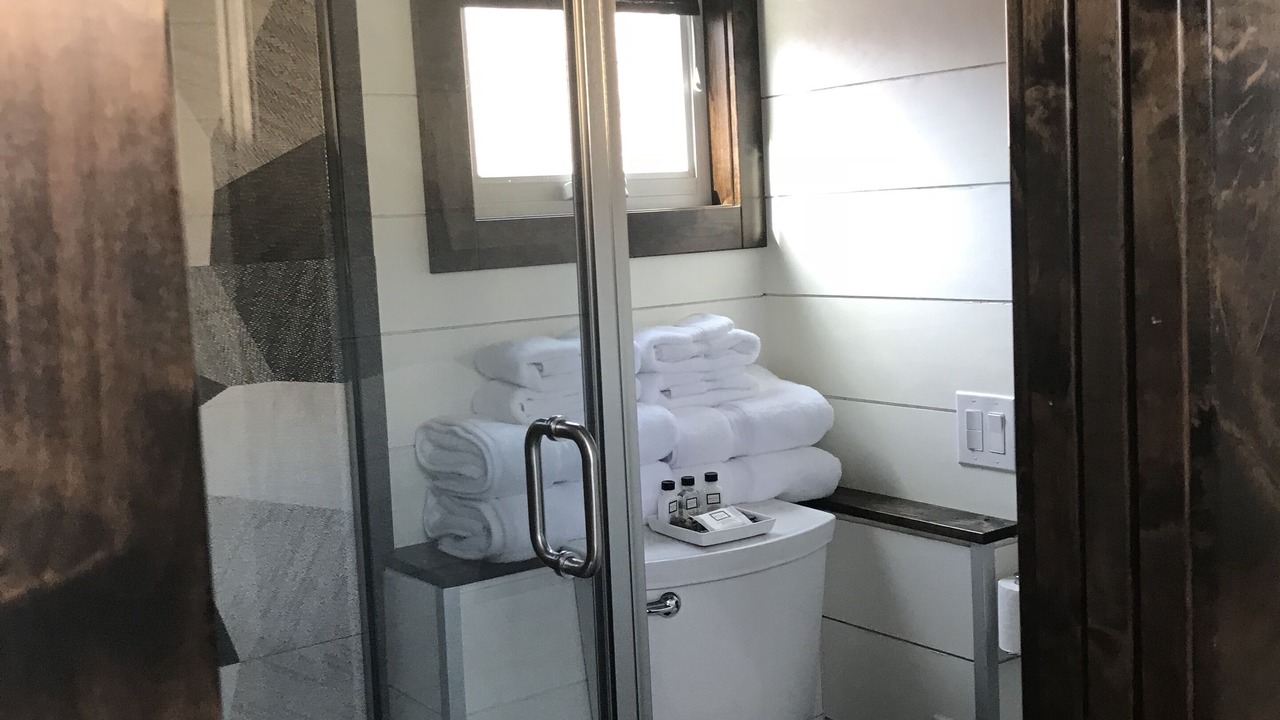 Photo of Bathroom in Lyons